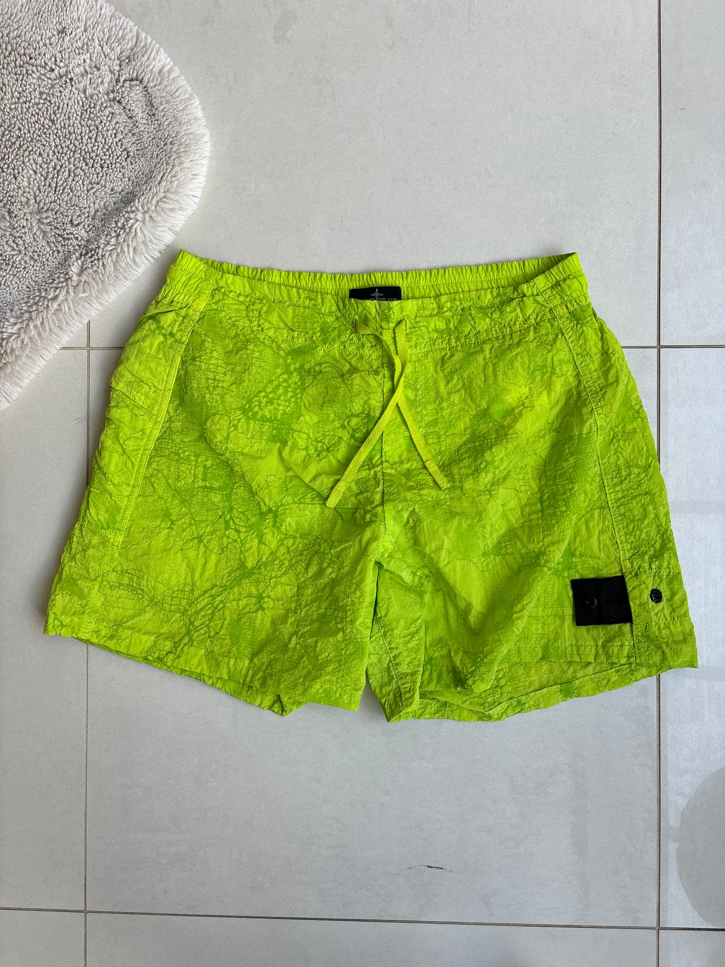 Stone Island Shadow Project Econyl Nylon Metal Waffle Shorts Neon Green M