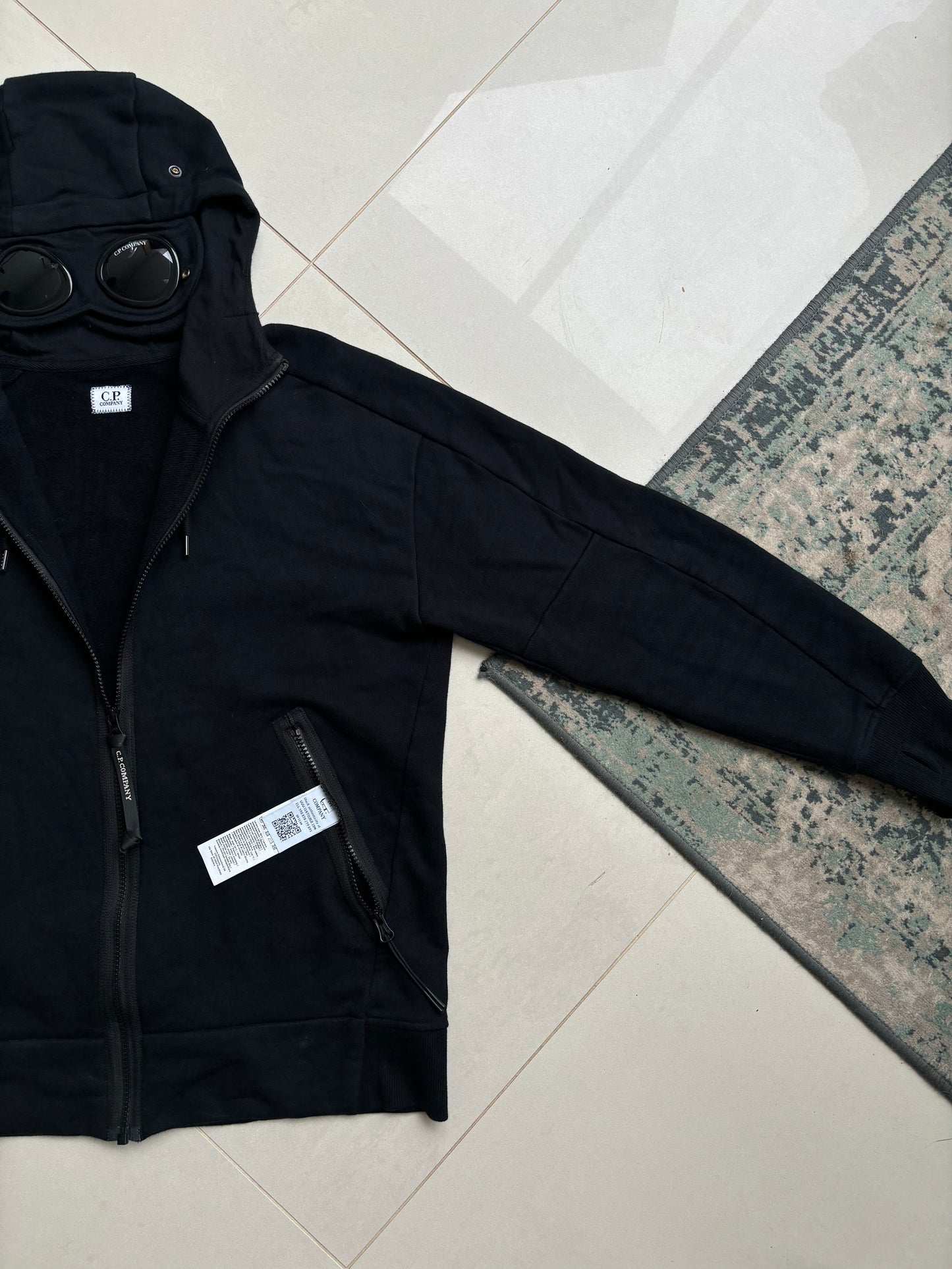 C.P Company Thumb Goggle Hoodie Black AW20 M