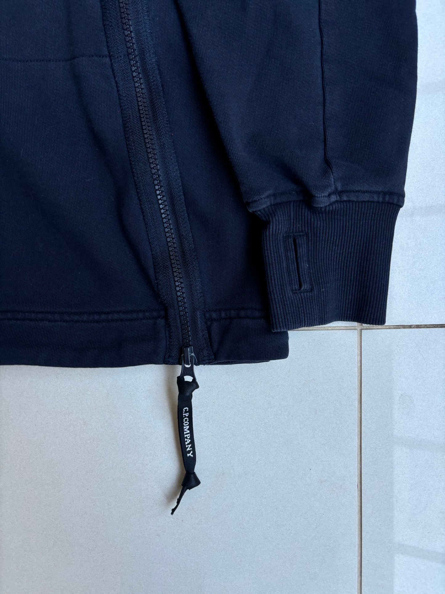 C.P Company AW22 Zipped Rounded Goggle Sweatshirt Navy M