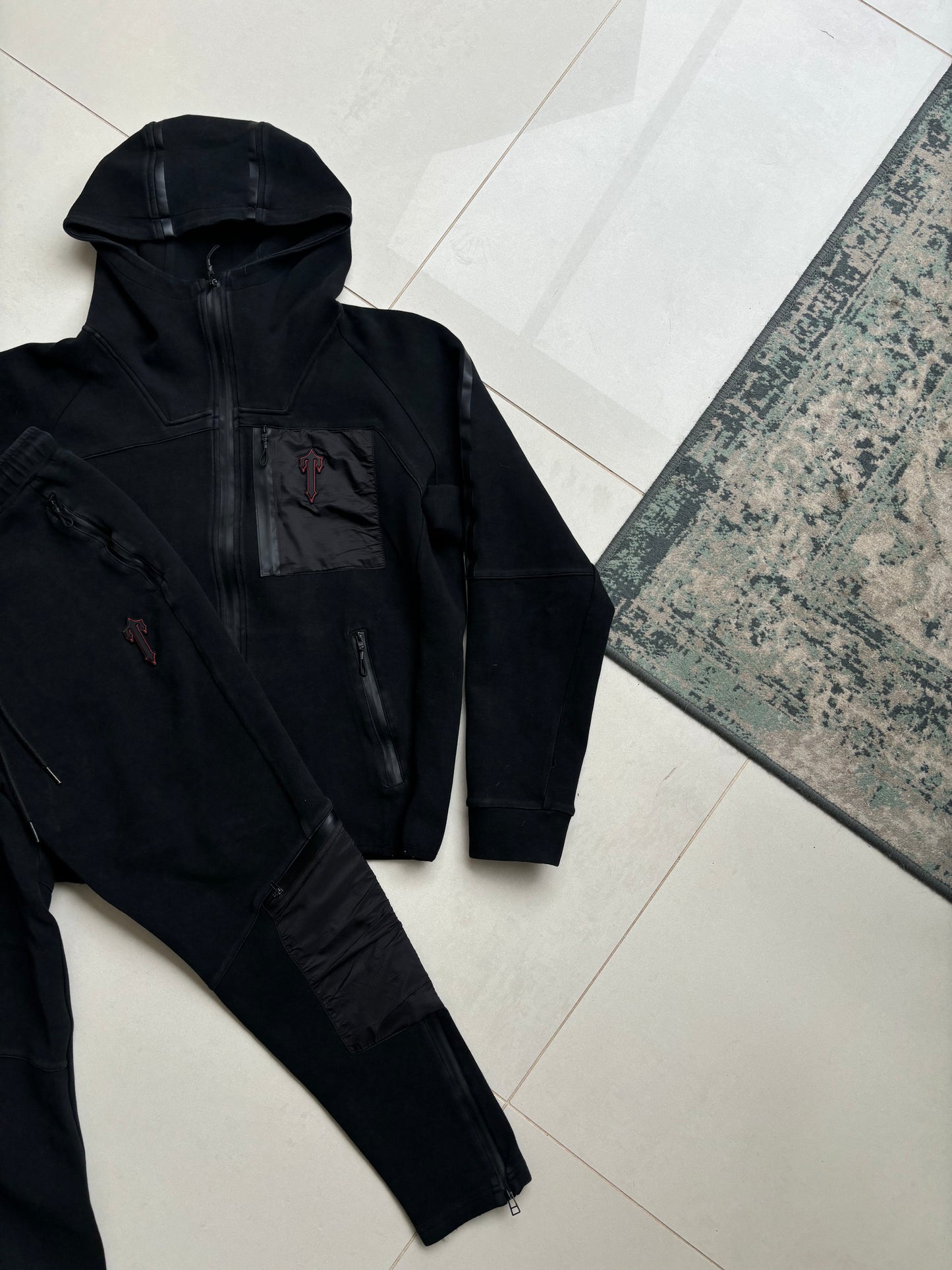 Trapstar Tech Fleece Tracksuit Set Black Red M