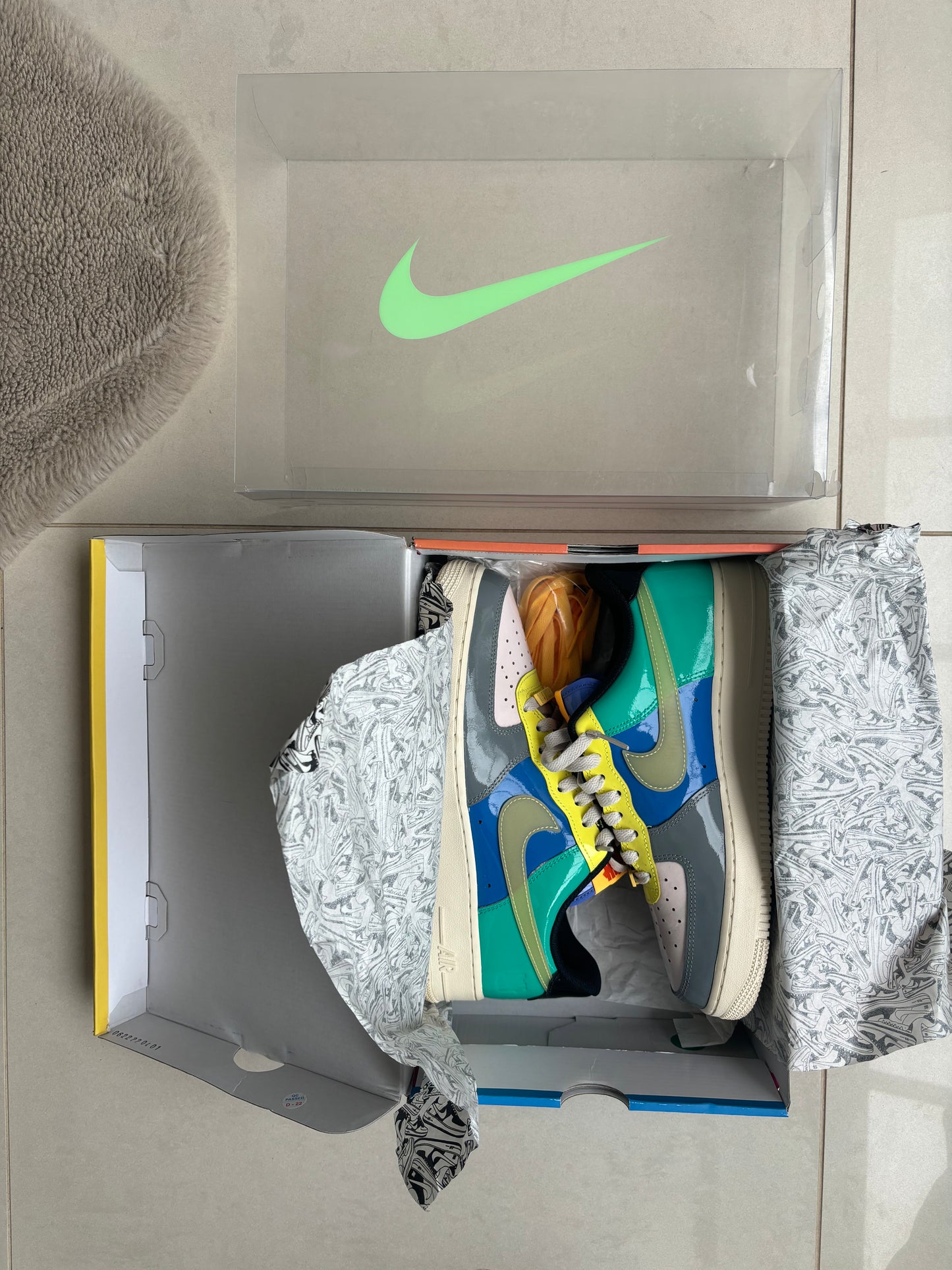 Nike x Undefeated Air Force 1 UK8 Grey/Green/Blue