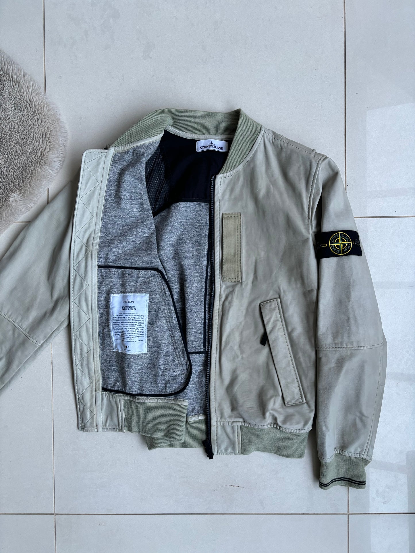 Stone Island Lightweight Leather Felpa Bomber Jacket Sand/Pale Green M