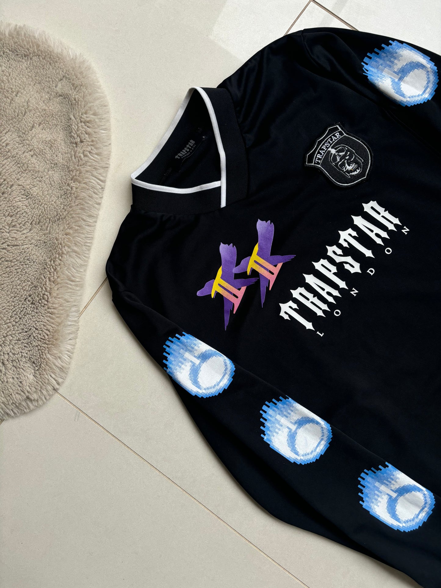 Trapstar x Street Fighter 2 Football Jersey M