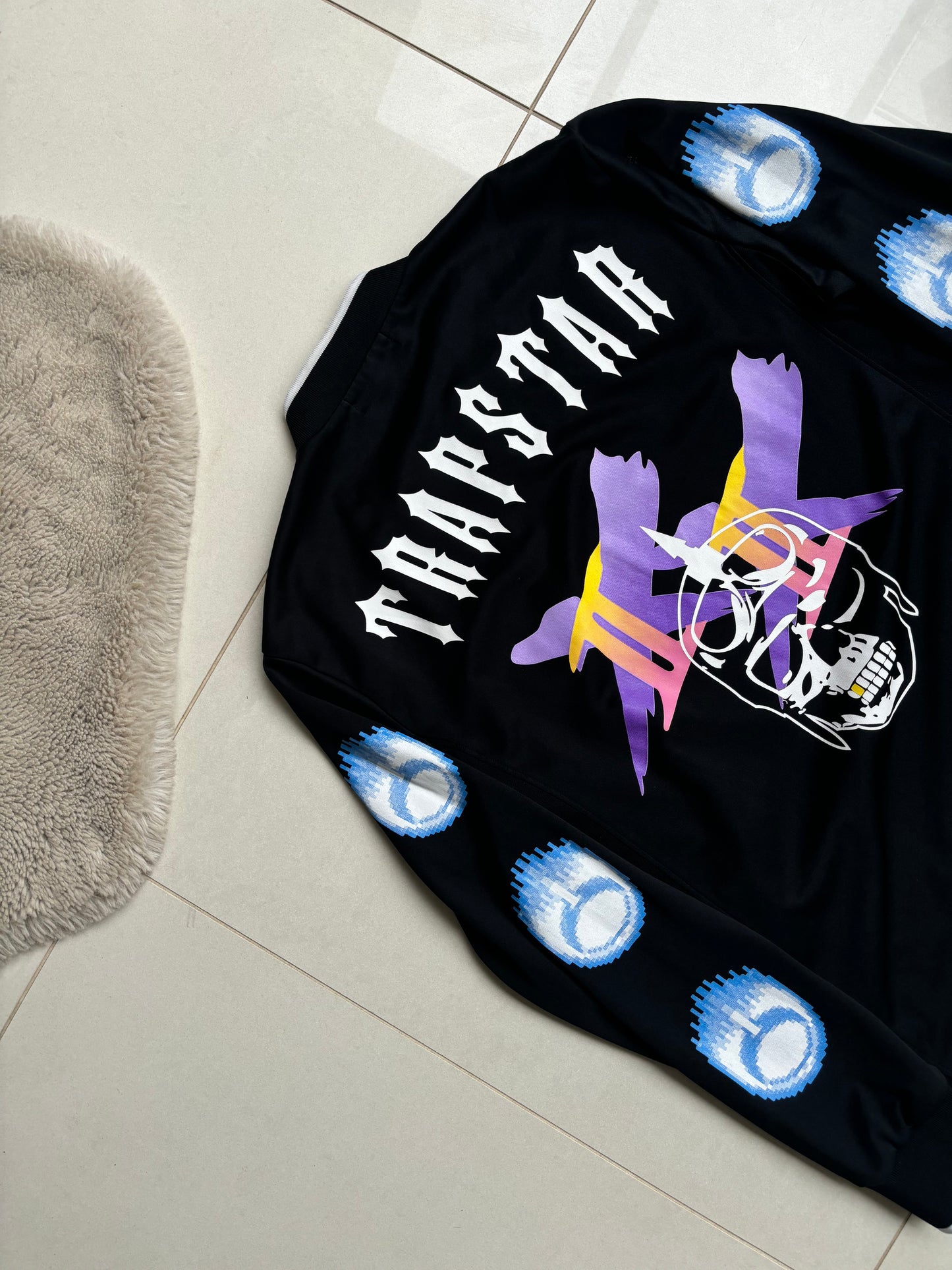 Trapstar x Street Fighter 2 Football Jersey M