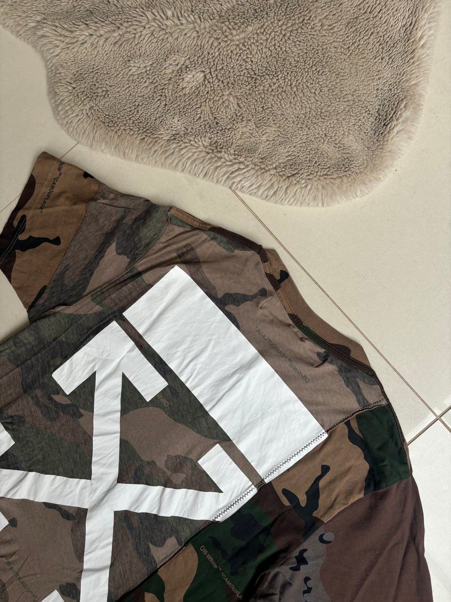 Off White Deconstructed Camo T shirt M