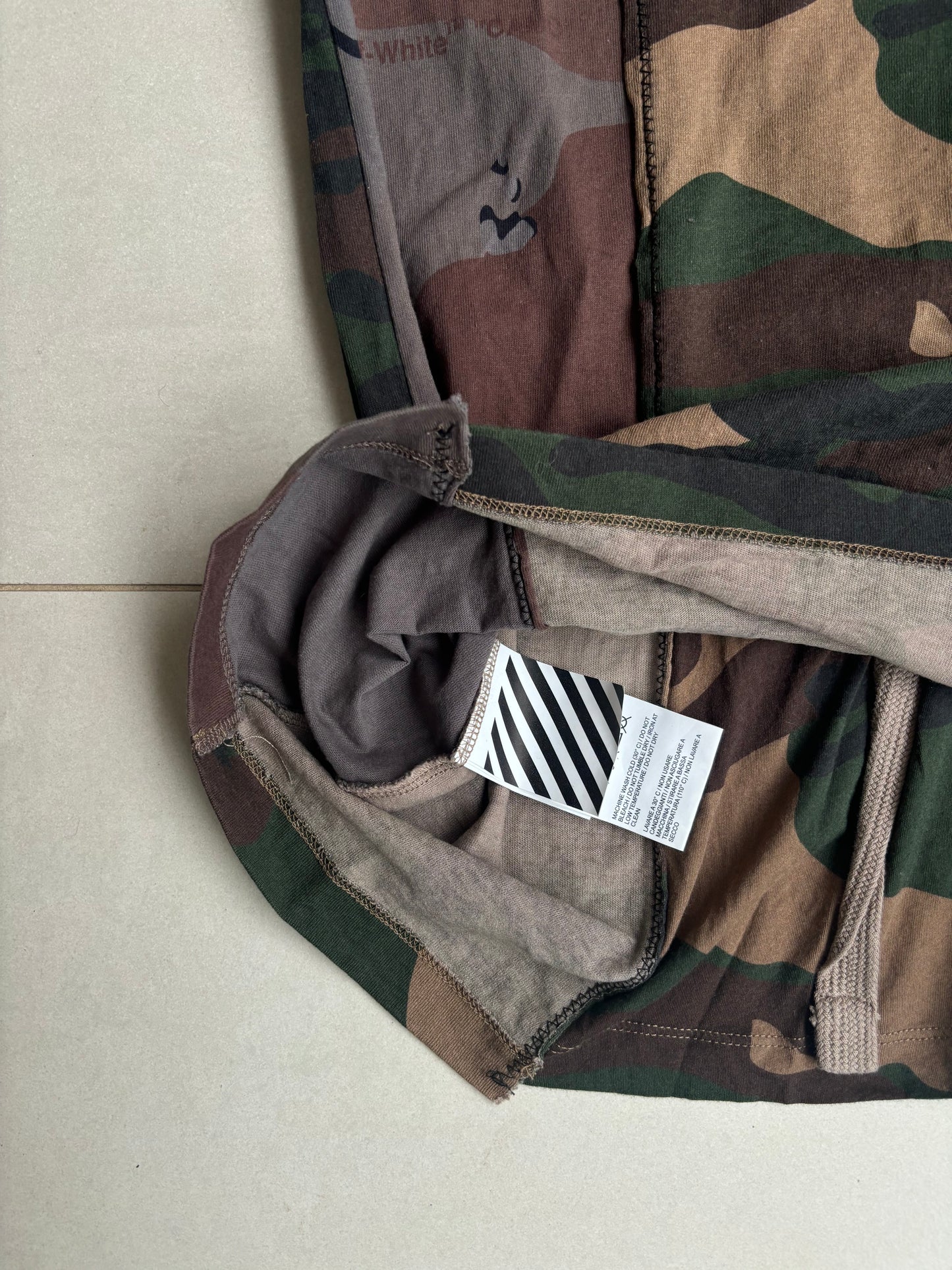 Off White Deconstructed Camo T shirt M