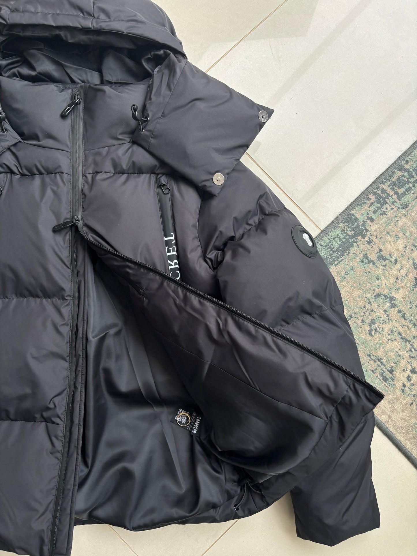 Trapstar x Awful Lot Of Cough Syrup Black Irongate Puffer Coat L