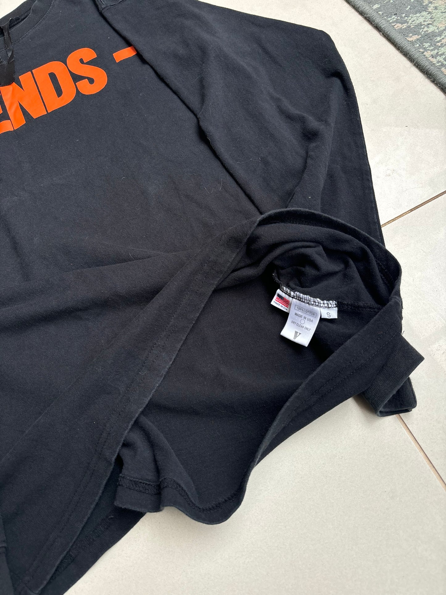 Vlone “Friends” Longsleeve T Shirt Black Orange size S