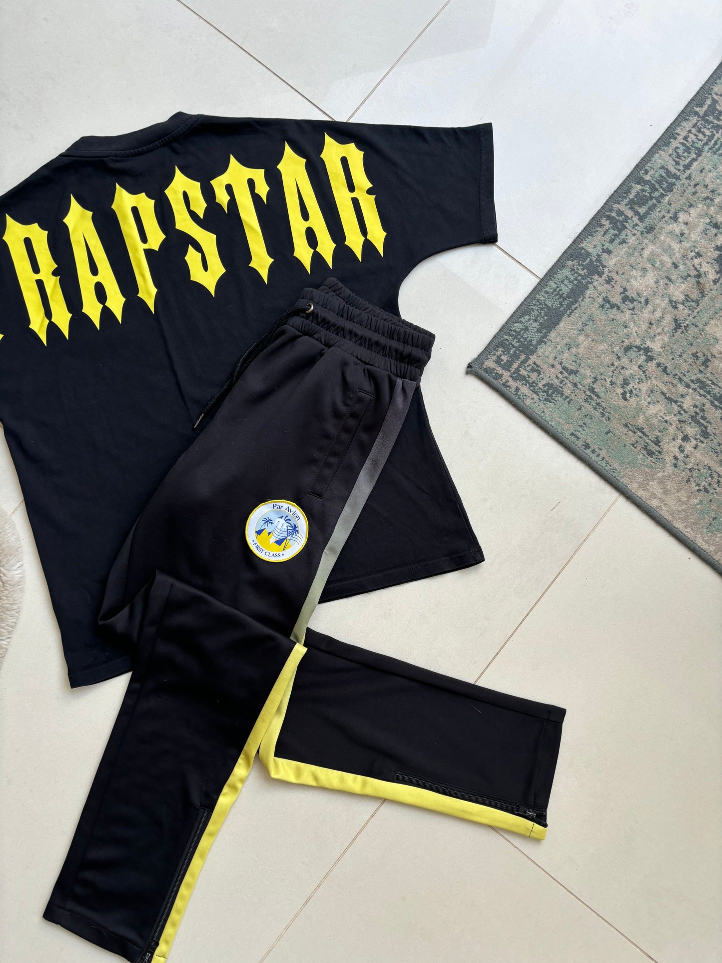 Trapstar First Class T Shirt & Joggers Set Black Yellow S