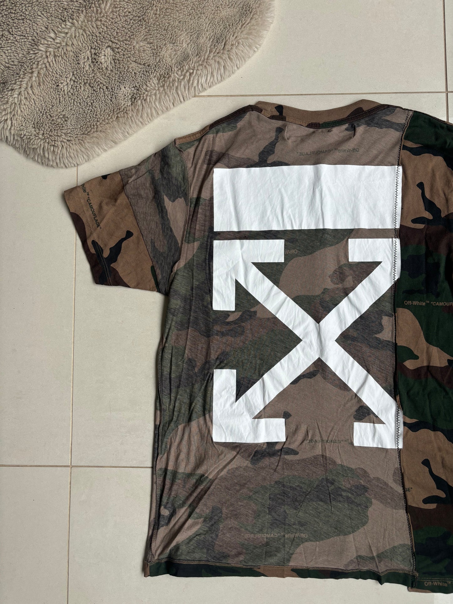 Off White Deconstructed Camo T shirt M