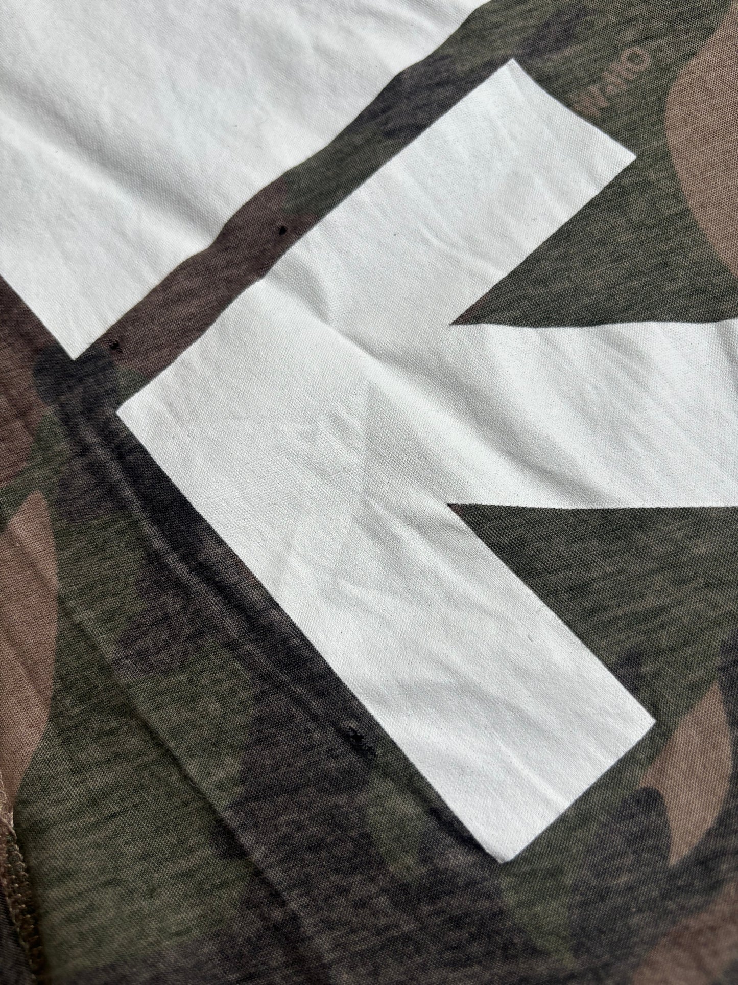 Off White Deconstructed Camo T shirt M